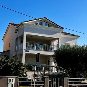  Apartment Lili Kroatien